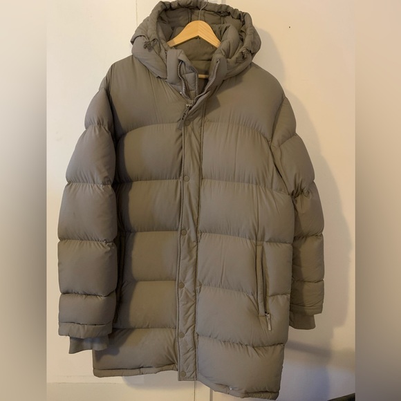 Aritzia Jackets & Blazers - TNA Super Puff